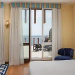 Capotaormina Hotell 4*