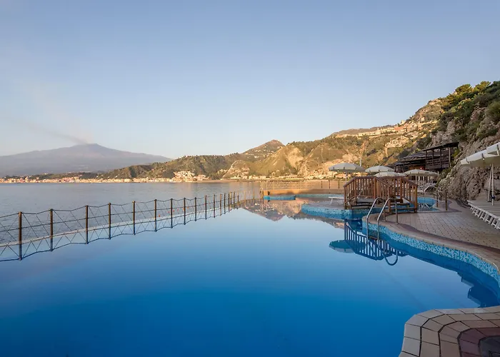 Capotaormina فندق تاورمينا