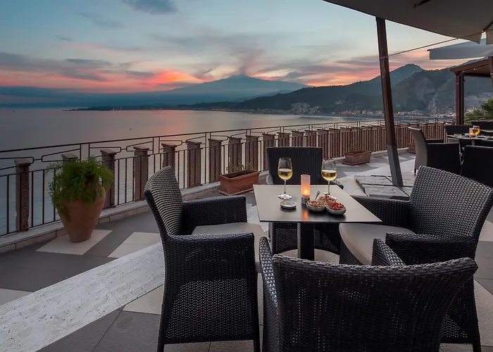 Capotaormina فندق تاورمينا