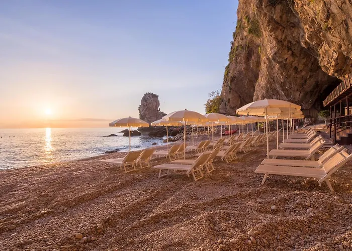 Capotaormina 4*