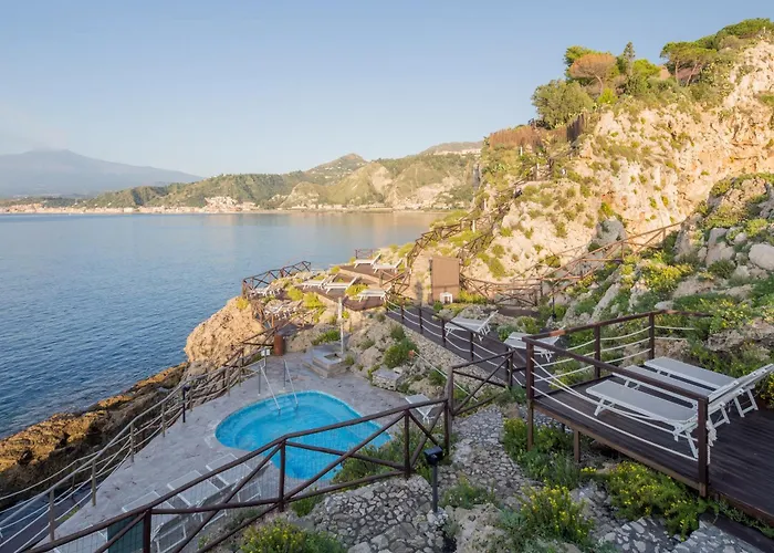 Hotel Capotaormina 4*