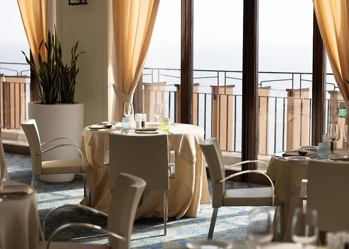 Capotaormina 4*