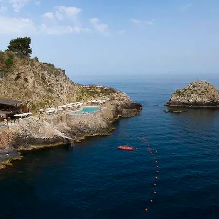 Capotaormina 4*