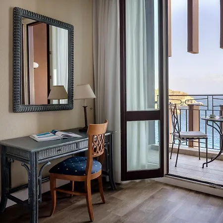Capotaormina 4*