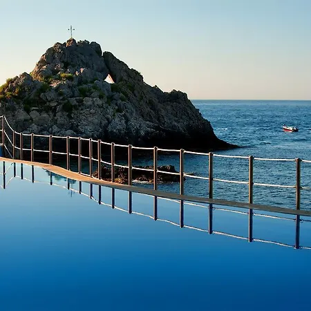 Hotel Capotaormina 4*