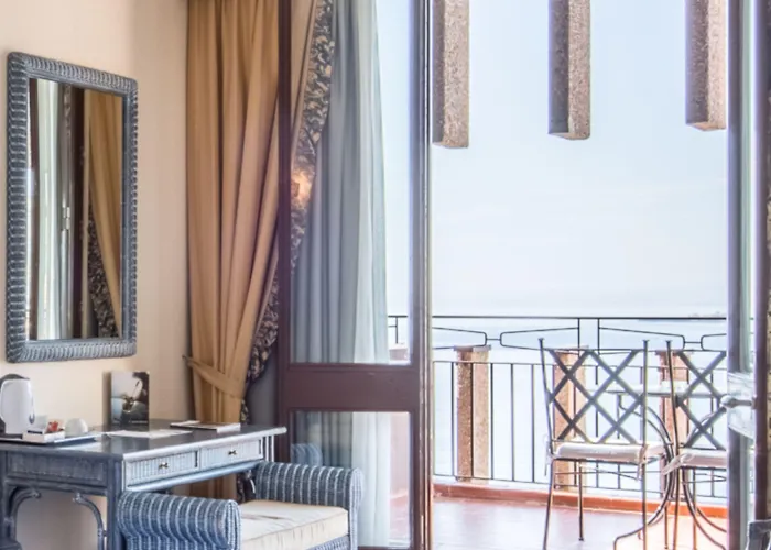 Capotaormina 4* Taormina