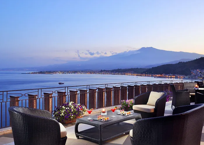 Capotaormina Hotel 4*