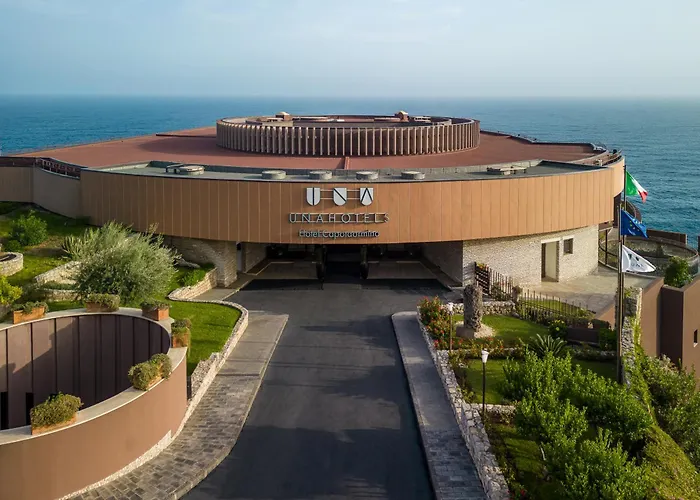 Hotel Capotaormina 4*